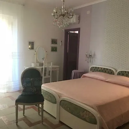 House * Pisciotta